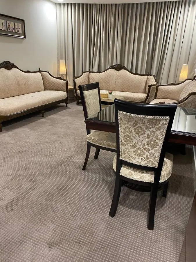 Apartahotel جلنار الشرق للشقق المخدومة Yidda