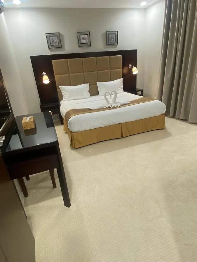 جلنار الشرق للشقق المخدومة Yidda Apartahotel