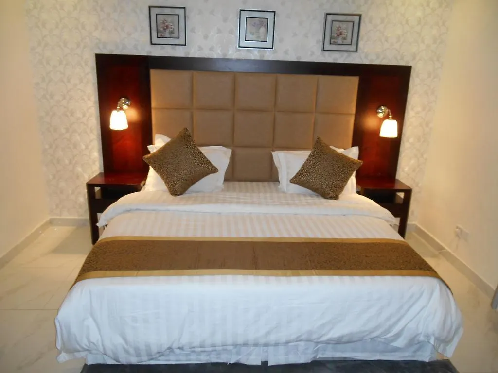 جلنار الشرق للشقق المخدومة Yidda Apartahotel