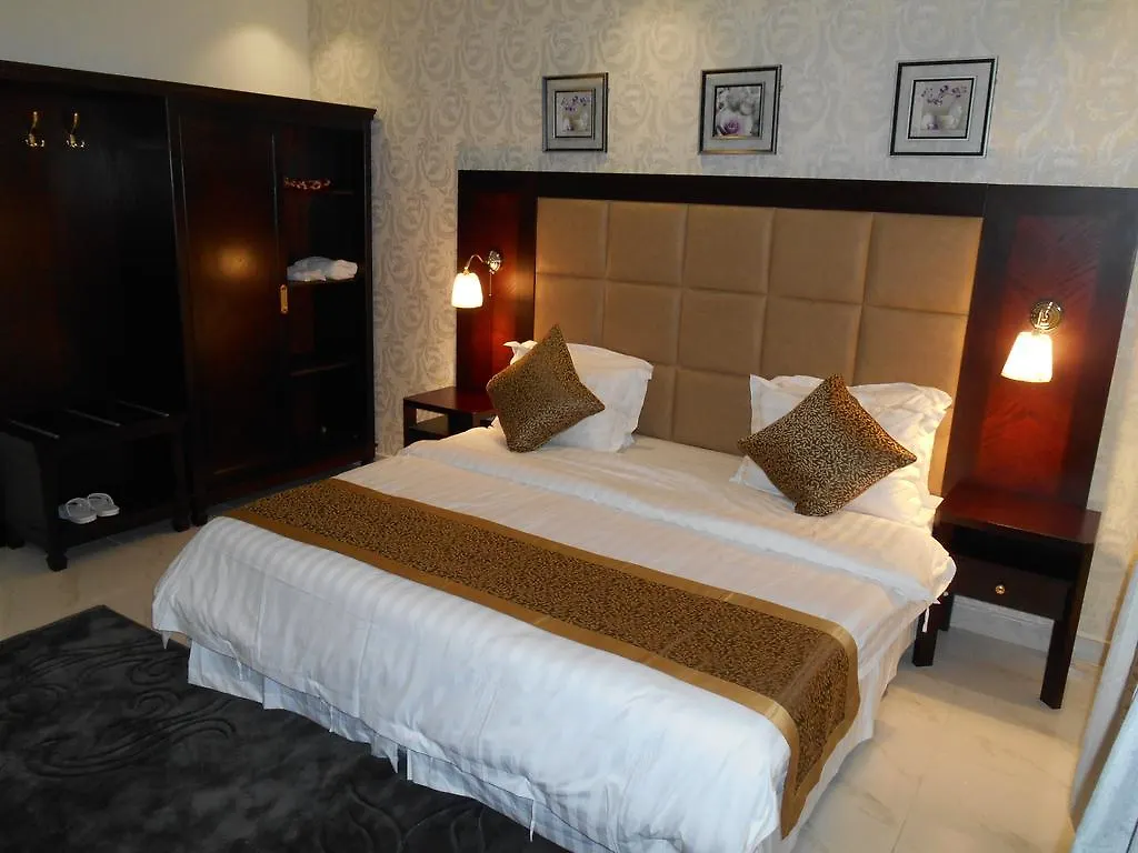 Apartahotel جلنار الشرق للشقق المخدومة Yidda